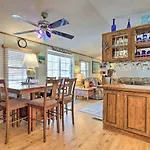 Quaint Chincoteague Island Hideaway With 2 Porches!