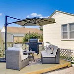 Chincoteague Apartment With Deck Walk To Waterfront