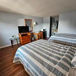 Atlantic Shores Inn And Suites