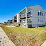 3 Mi To Beach Waterfront Condo In Chincoteague!