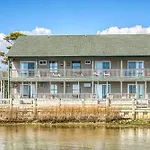 Dancing Waters At Sea Tag - Waterfront Condo!