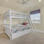 Beach Haven - Modern Home; Close To Town!