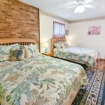 Morning Memories - Pet Friendly, Shared Pool & Dock!