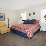 Sunset Bay Villa 208 - Pet Friendly & Includes A Boat Slip!
