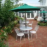 1848 Island Manor House