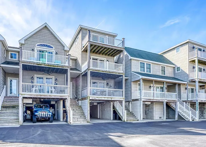 Charlie\'S Bayside Retreat - Pet Friendly, In Town!