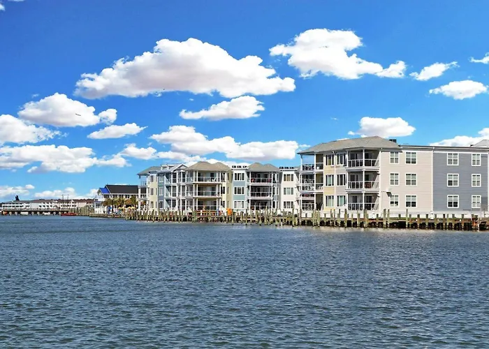 Sunset Bay Villa 206 - Waterfront & Shared Pool!