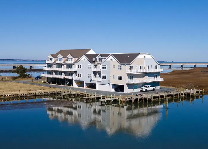 Magic Moments - Waterfront On Marsh Island!