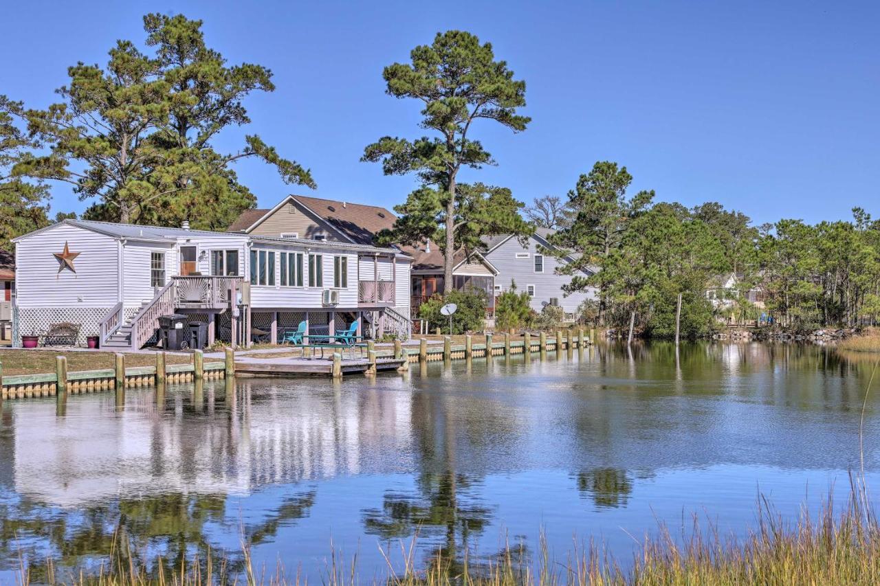 Holiday home Quaint Island Hideaway With 2 Porches!