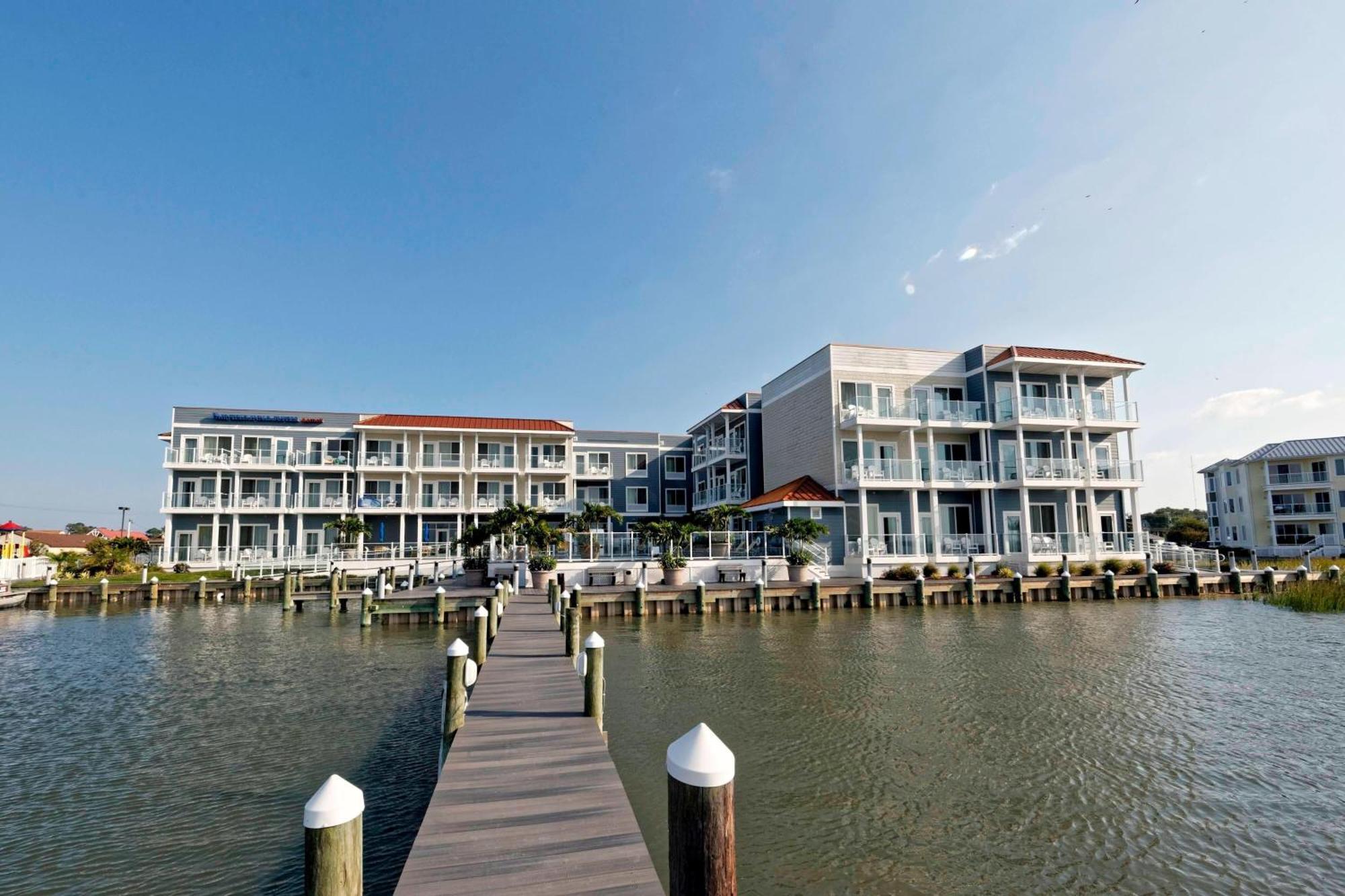 Fairfield & By Marriott Island Waterfront Hotel Chincoteague