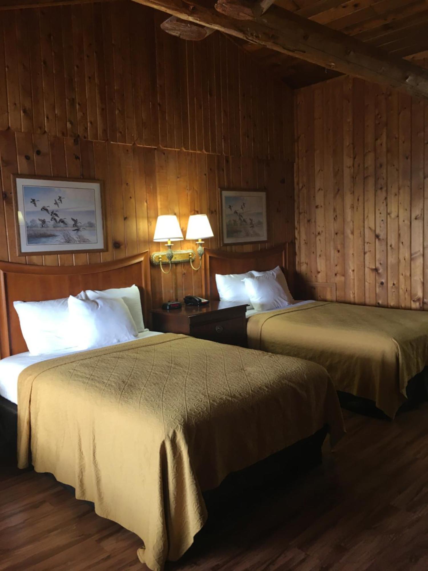 Atlantic Shores And Hotel Chincoteague