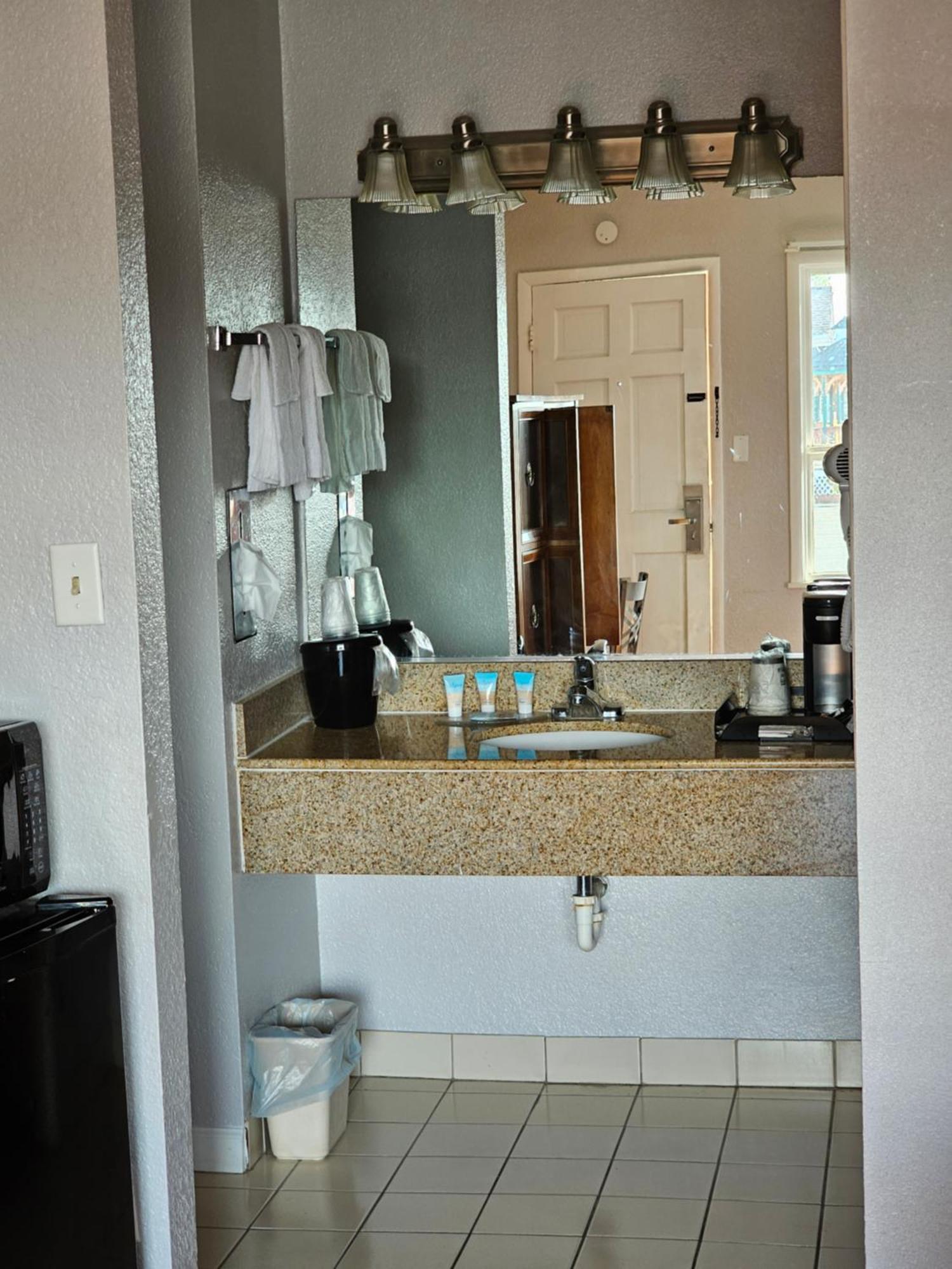 Atlantic Shores And Hotel 2*
