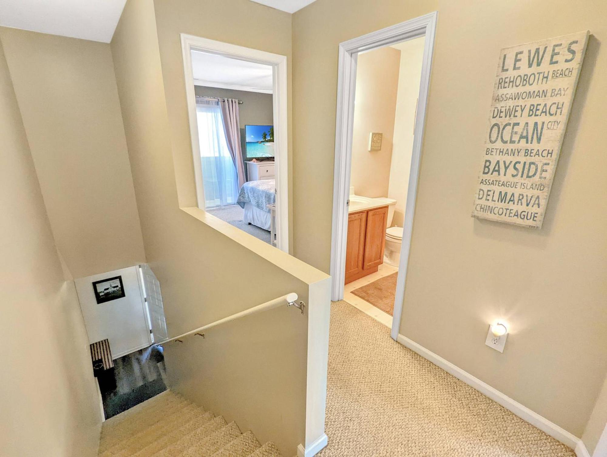 Gone Coastal - Pet Friendly With Screened Porch! Holiday home