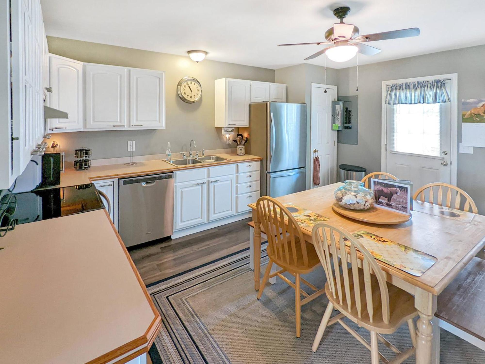 Gone Coastal - Pet Friendly With Screened Porch! Holiday home Chincoteague