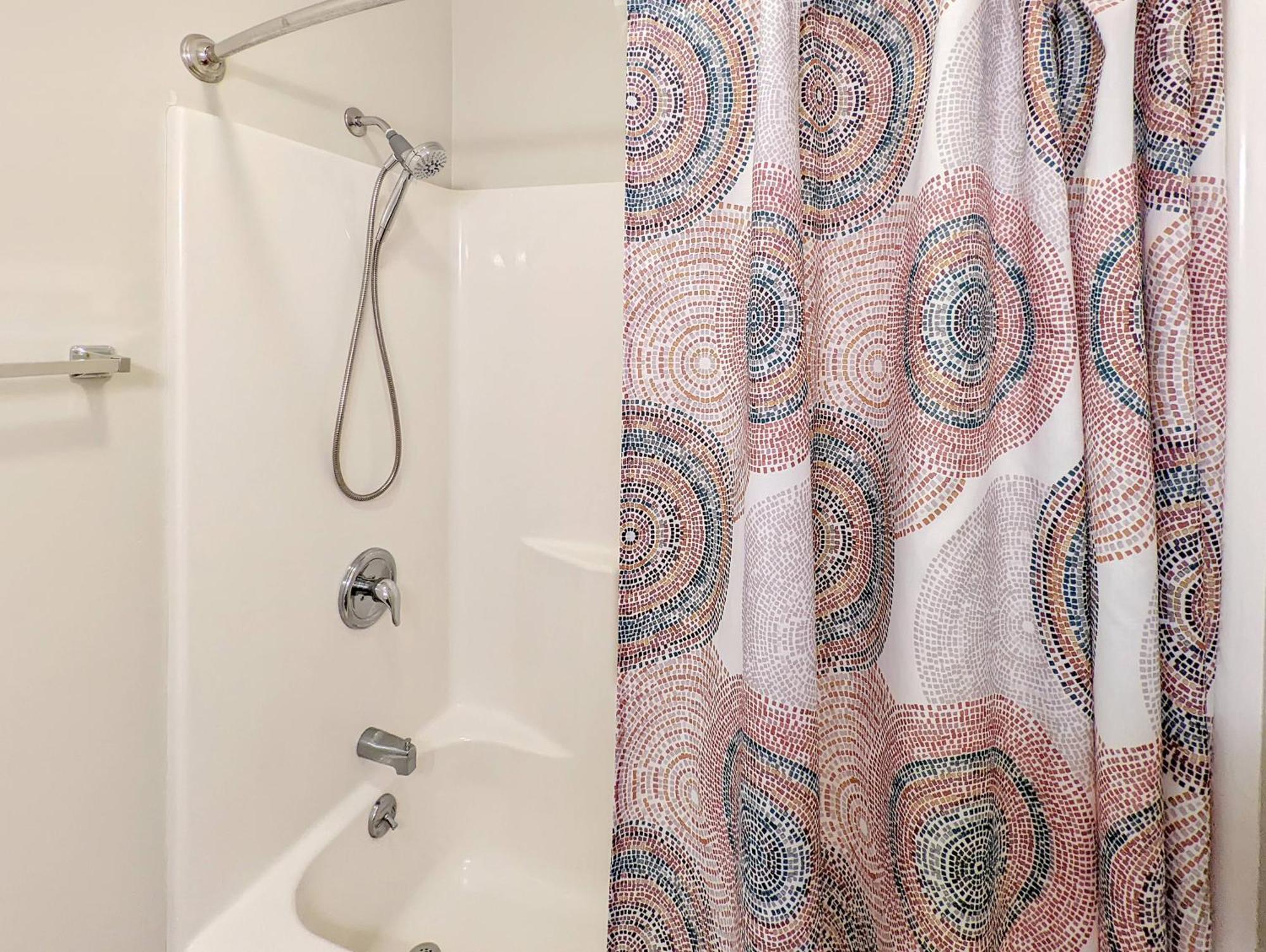 Gone Coastal - Pet Friendly With Screened Porch! Holiday home *