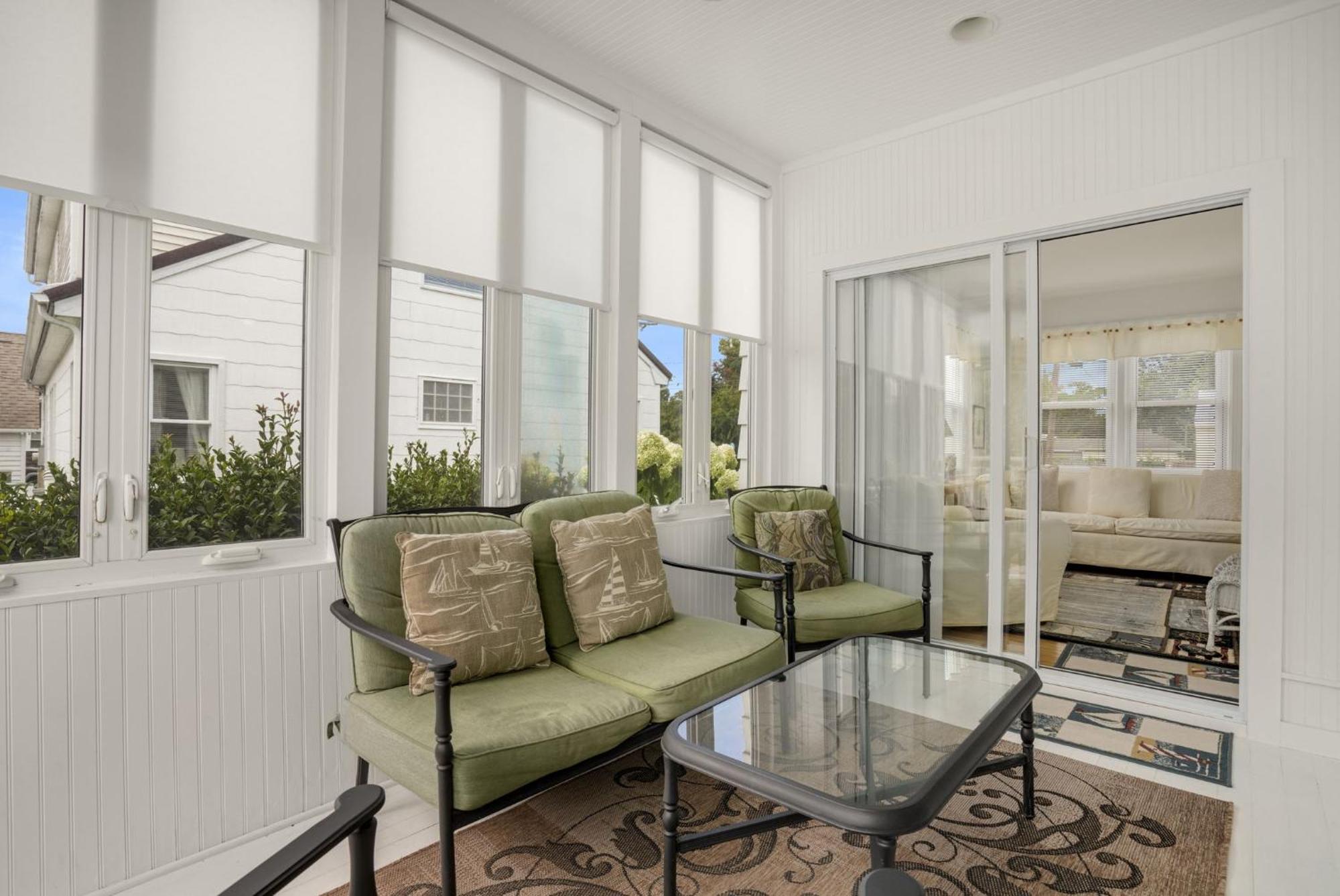Donovan's Reef - Pet Friendly, In Town! Holiday home Chincoteague