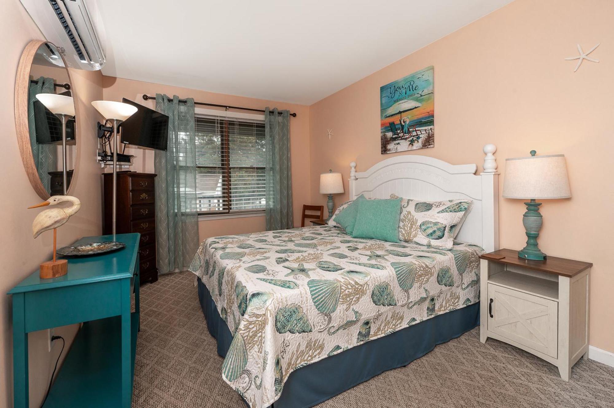 Holiday home Dancing Waters At Sea Tag - Waterfront Condo! Chincoteague