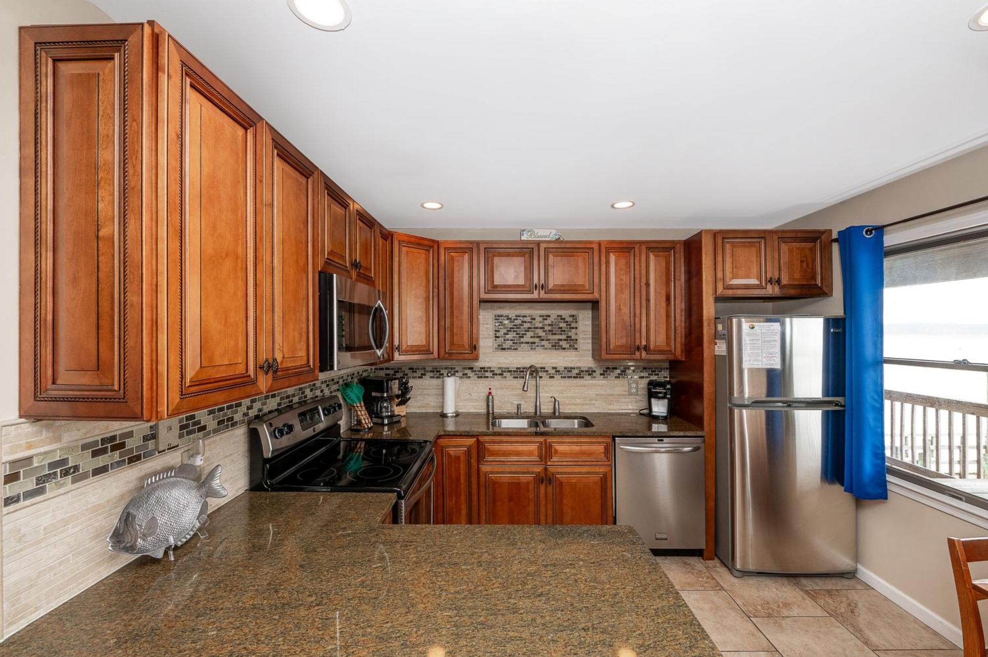 Holiday home Dancing Waters At Sea Tag - Waterfront Condo! Chincoteague