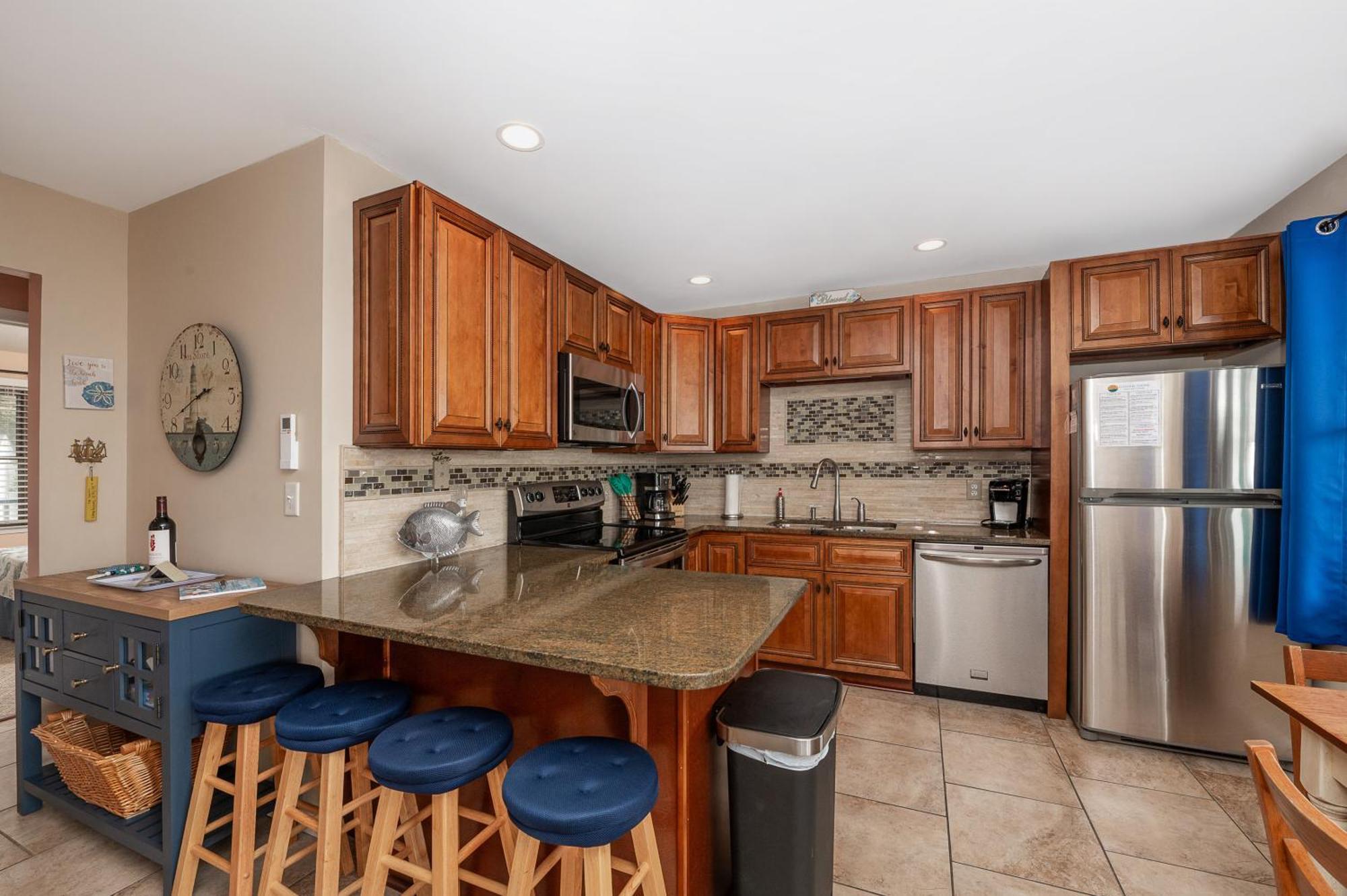 Dancing Waters At Sea Tag - Waterfront Condo! Holiday home *