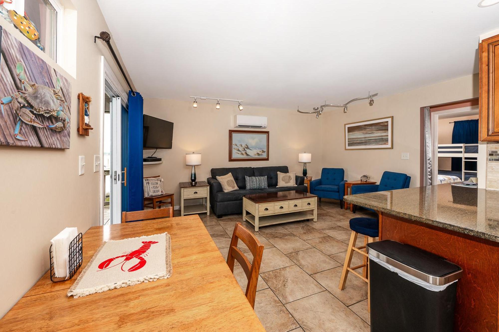 Dancing Waters At Sea Tag - Waterfront Condo! Holiday home Chincoteague