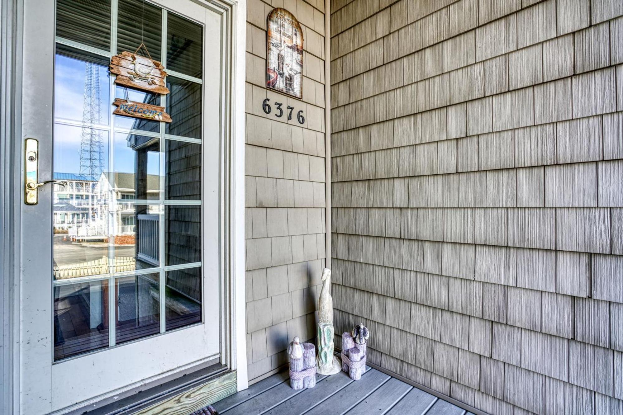 Charlie's Bayside Retreat - Pet Friendly, In Town! * Chincoteague