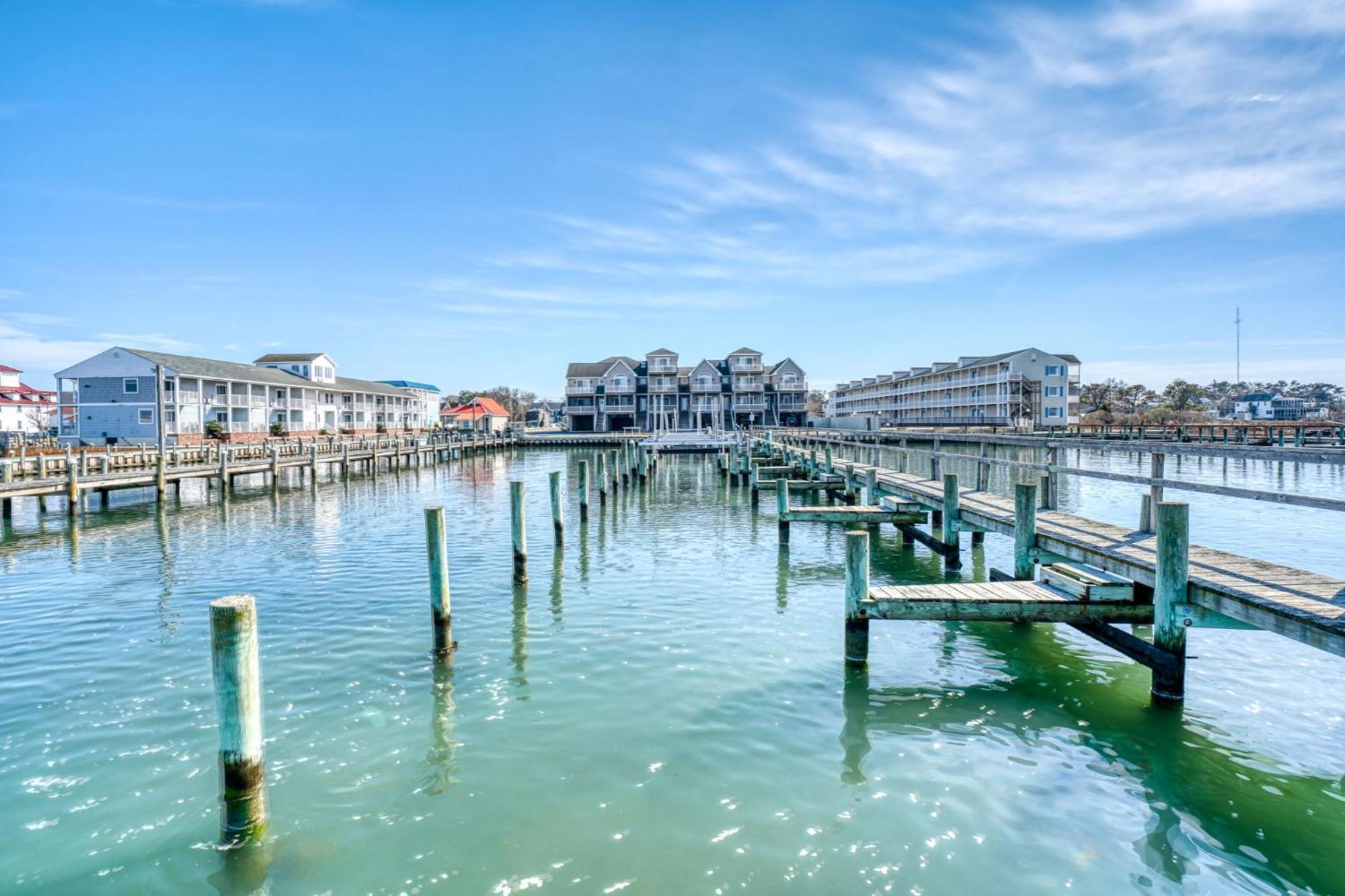 Charlie's Bayside Retreat - Pet Friendly, In Town! Holiday home