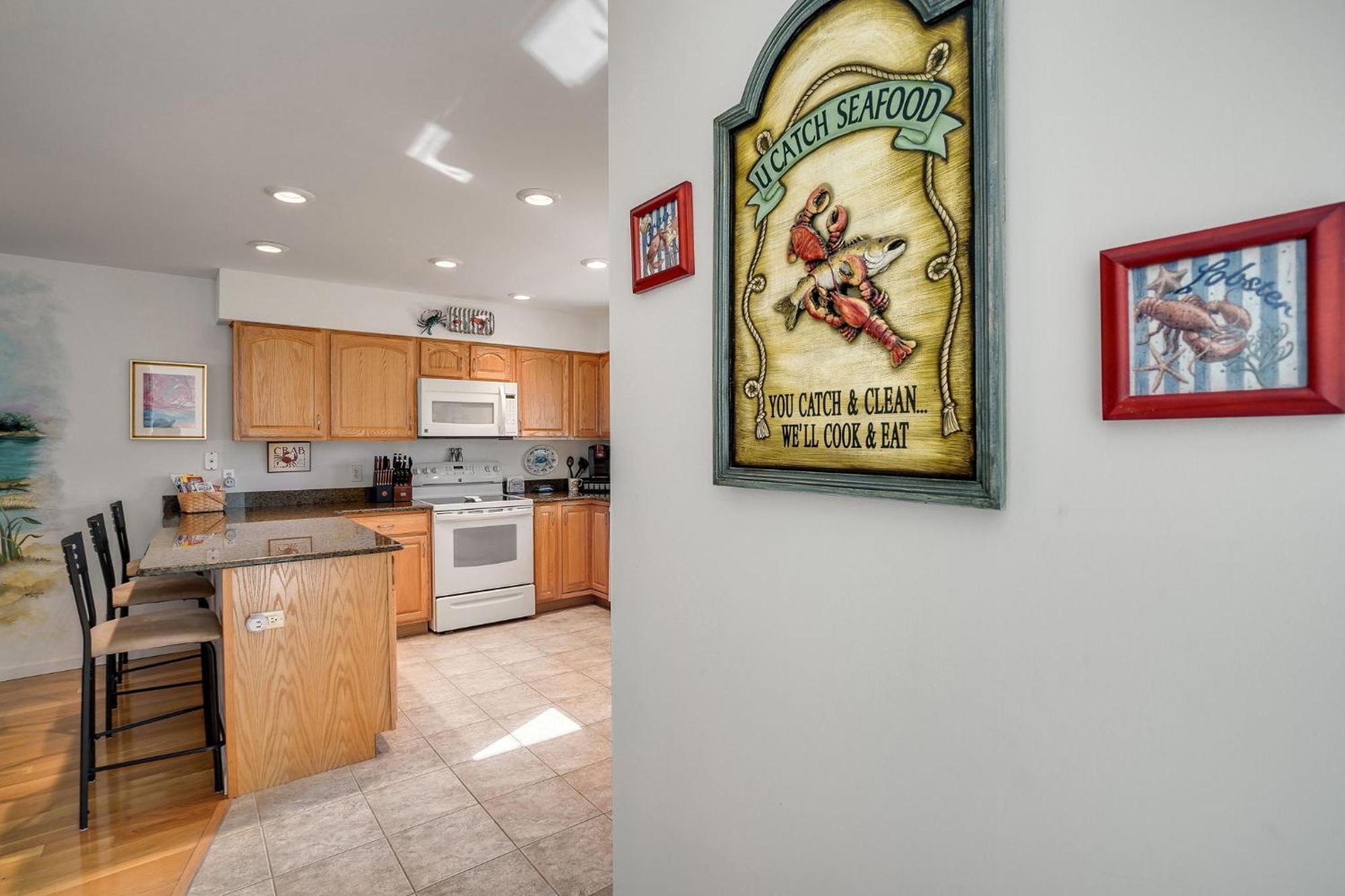 Charlie's Bayside Retreat - Pet Friendly, In Town! Holiday home Chincoteague
