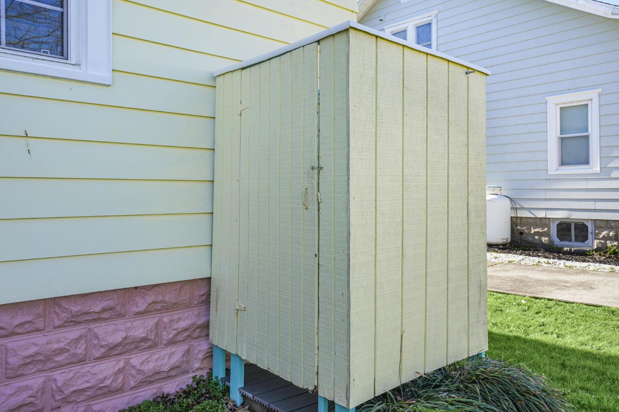 Changing Tide - Downtown Location With Large Deck! Holiday home Chincoteague