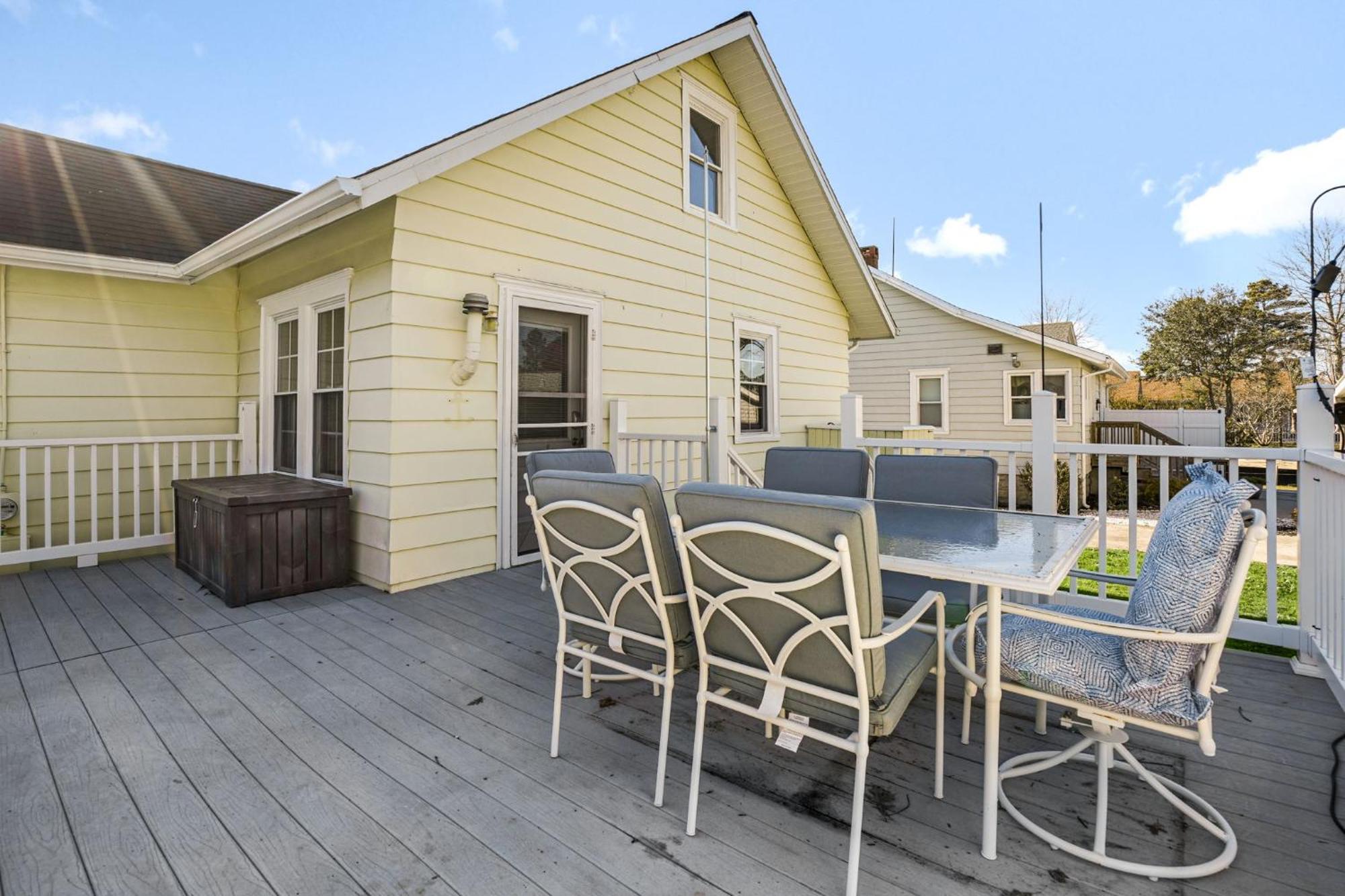 Changing Tide - Downtown Location With Large Deck! Chincoteague