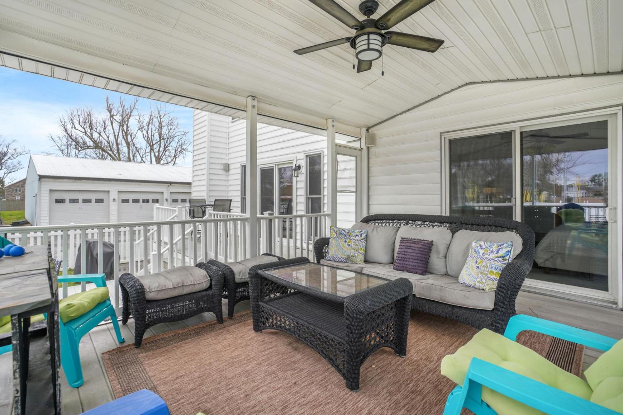Casa Del Mar - Pet Friendly With Hot Tub! Holiday home Chincoteague