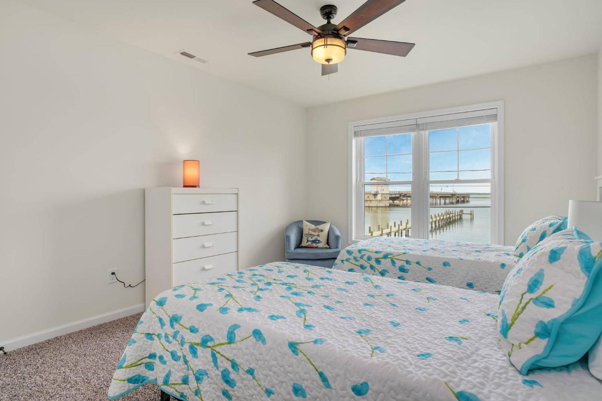 Blue Marlin - Pet Friendly With Private Dock! Chincoteague