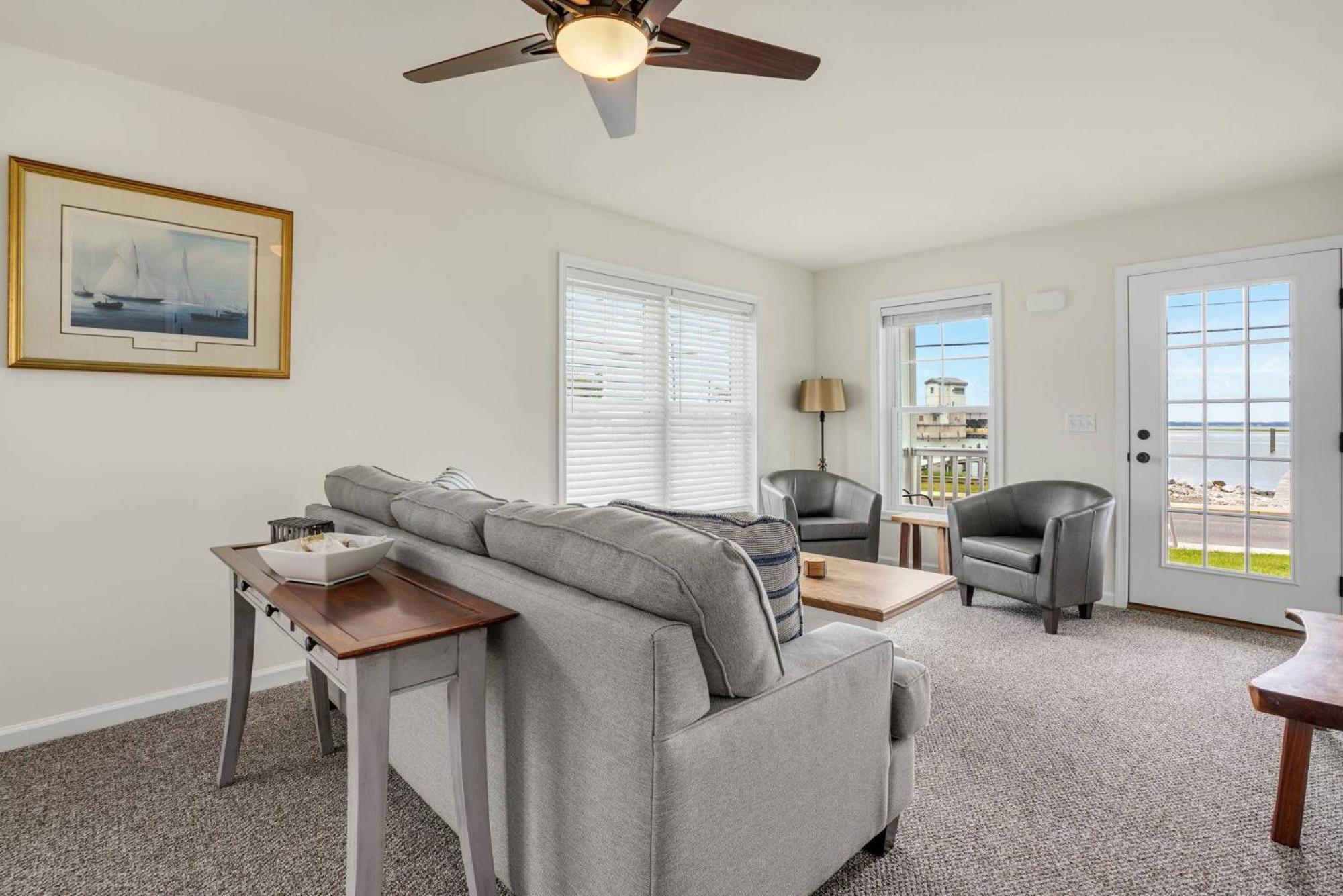 Holiday home Blue Marlin - Pet Friendly With Private Dock! *