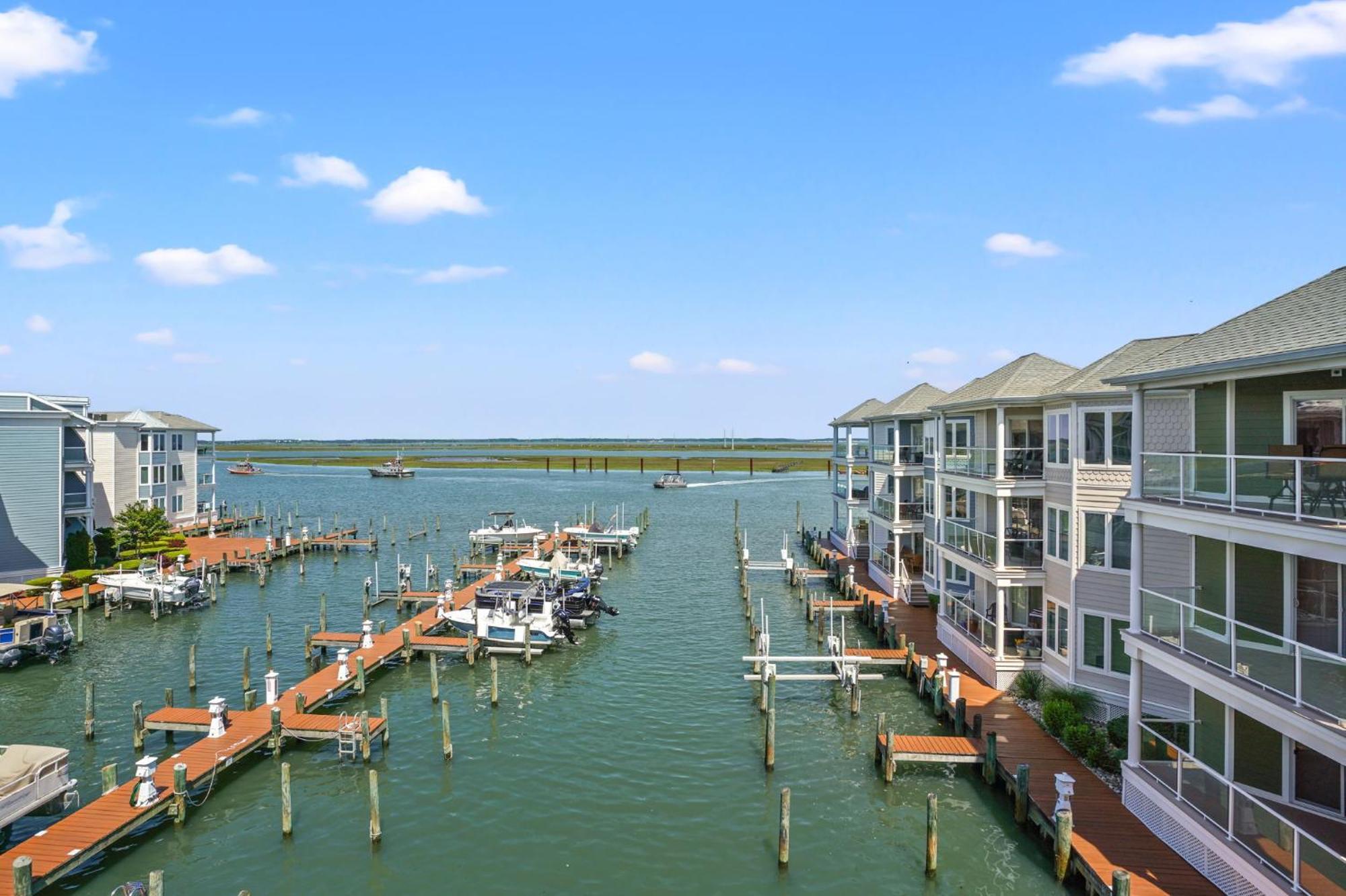 Sunset Bay 312 - Waterfront & Includes A Boat Slip! Holiday home Chincoteague
