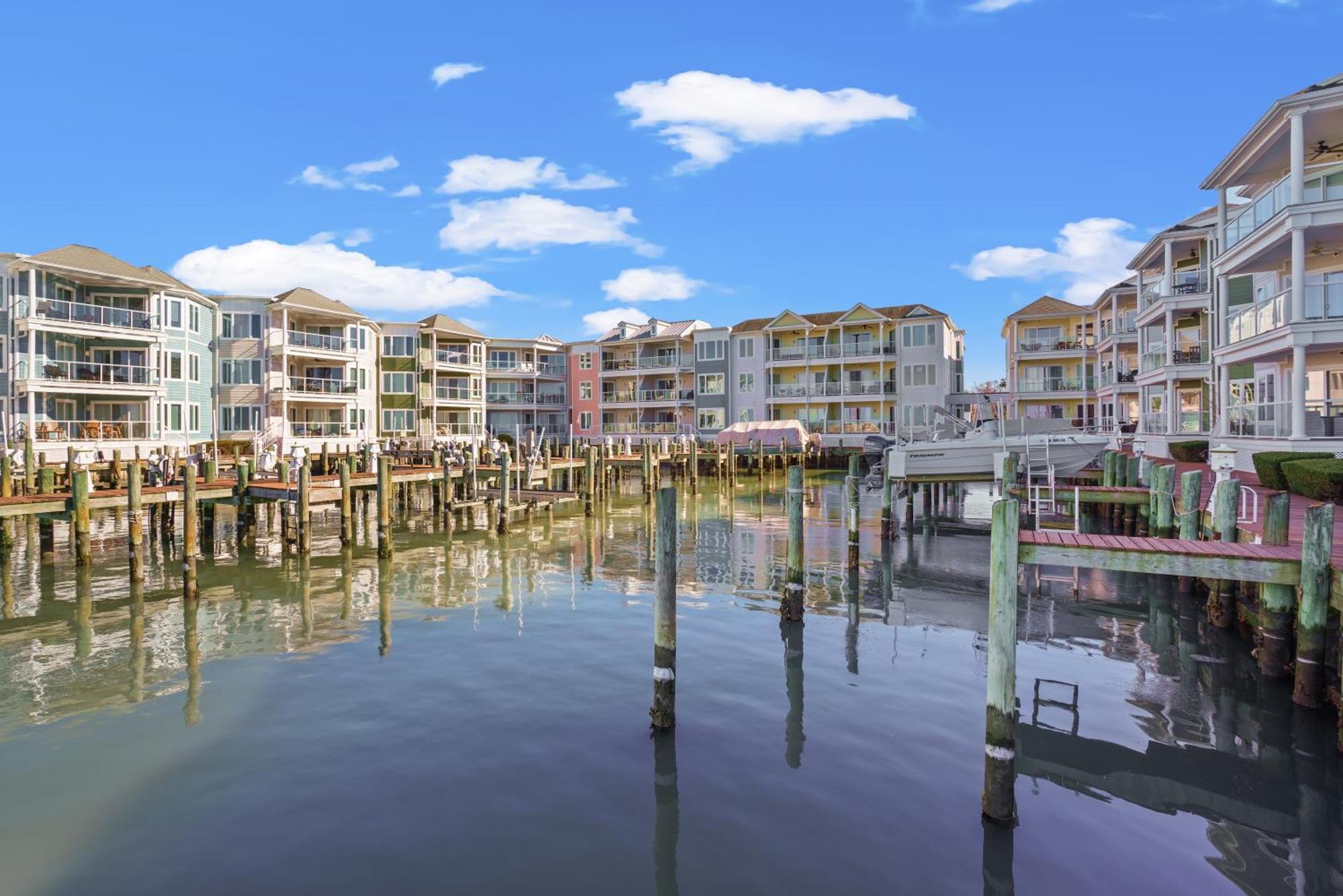 Sunset Bay 221 - Waterfront, Pool, Gym!