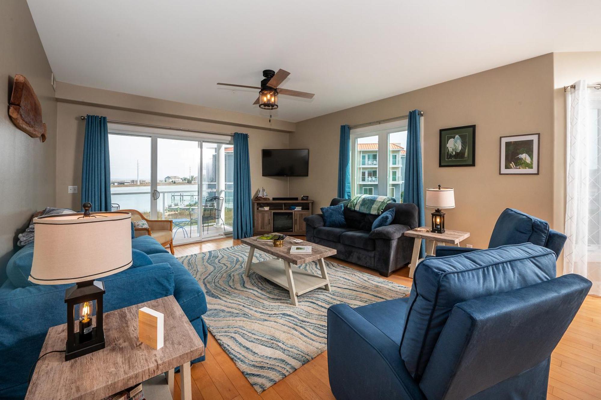 Sunset Bay 221 - Waterfront, Pool, Gym! * Chincoteague