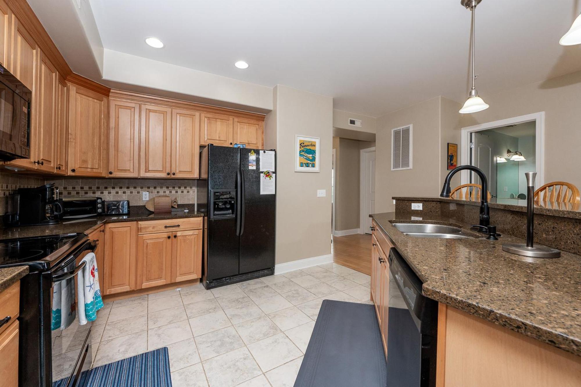 Sunset Bay 221 - Waterfront, Pool, Gym! * Chincoteague