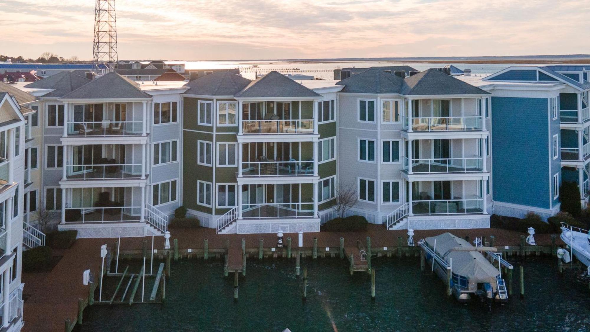 Sunset Bay 206 - Waterfront & Shared Pool!