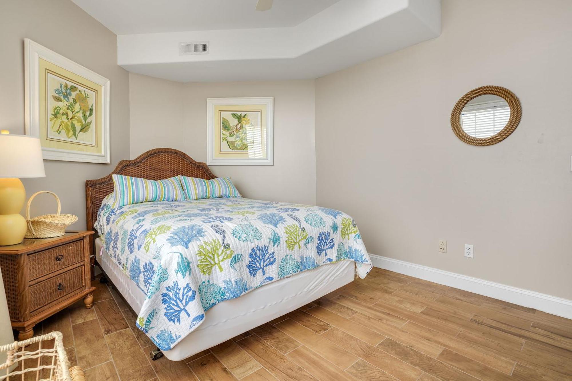 Sunset Bay 206 - Waterfront & Shared Pool!