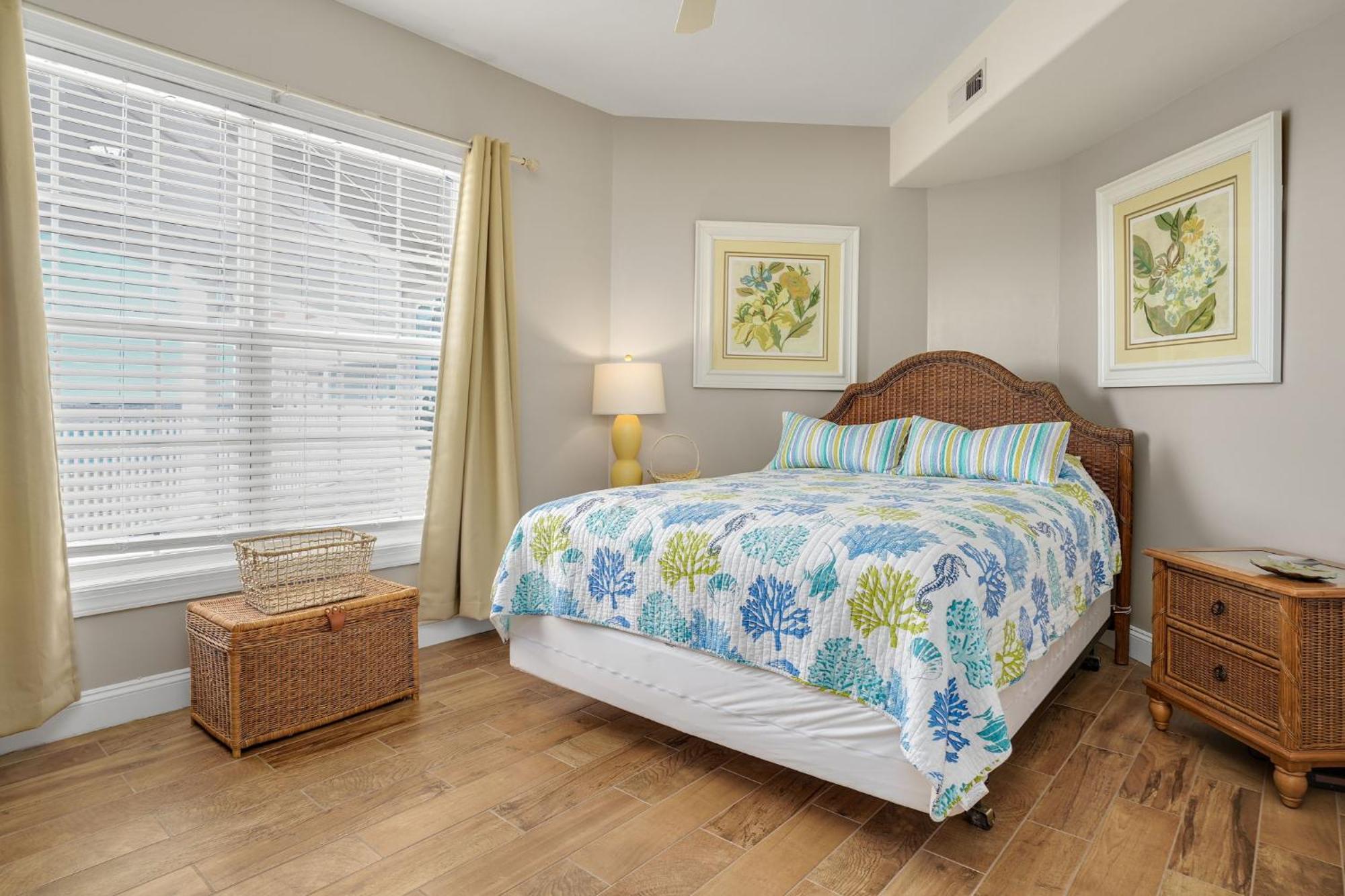 Sunset Bay 206 - Waterfront & Shared Pool! Holiday home Chincoteague