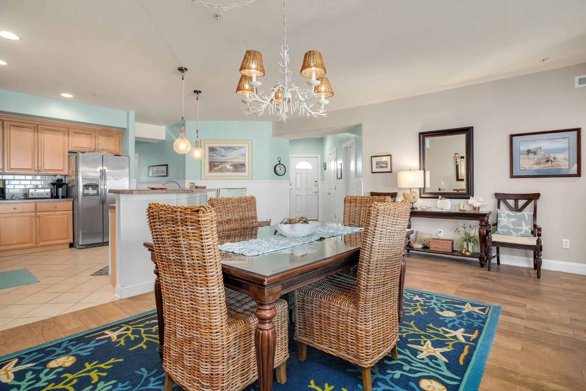 Sunset Bay 206 - Waterfront & Shared Pool!
