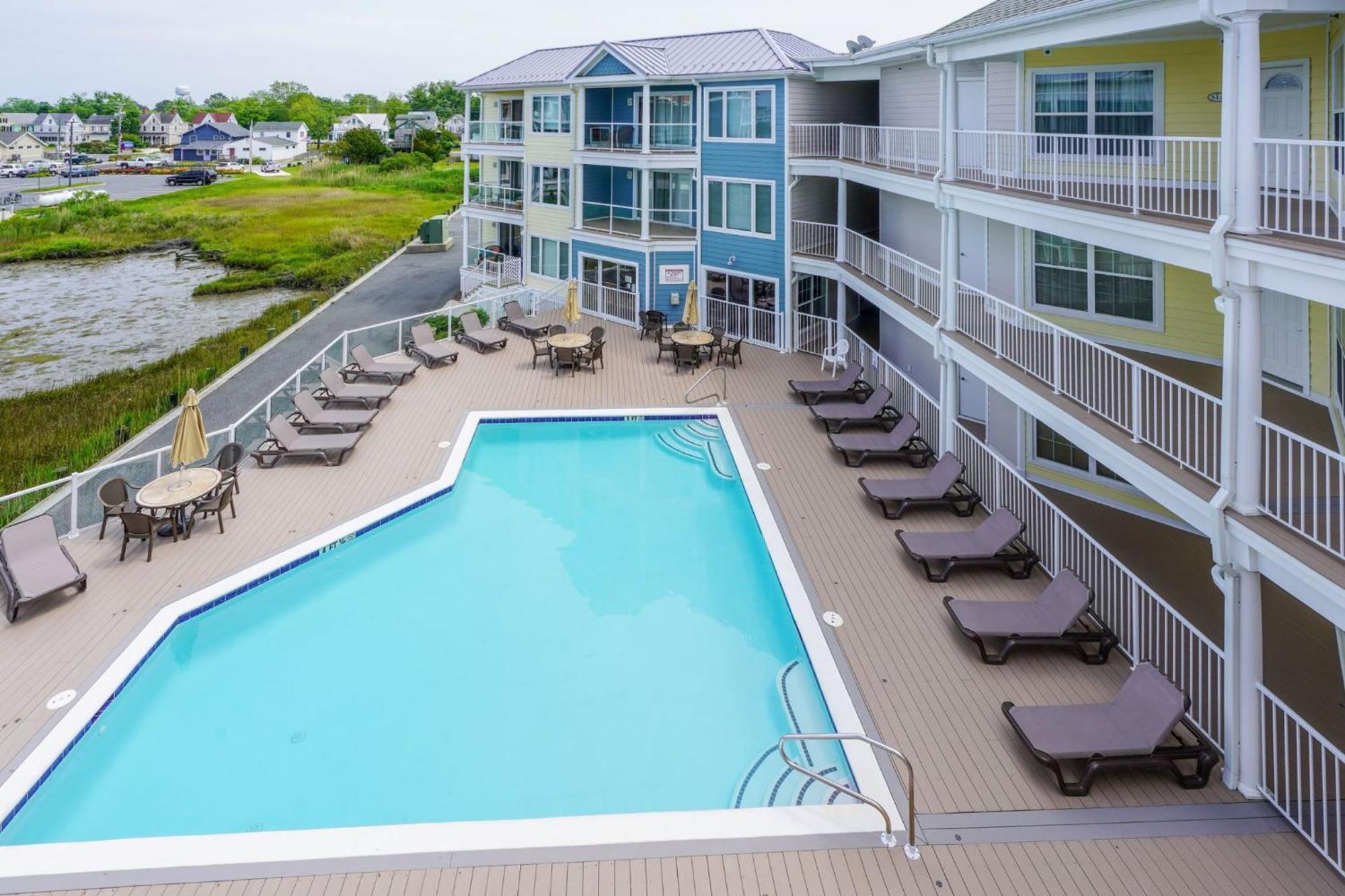Holiday home Sunset Bay 118 - Waterfront, Deep-water Boat Slip! Chincoteague