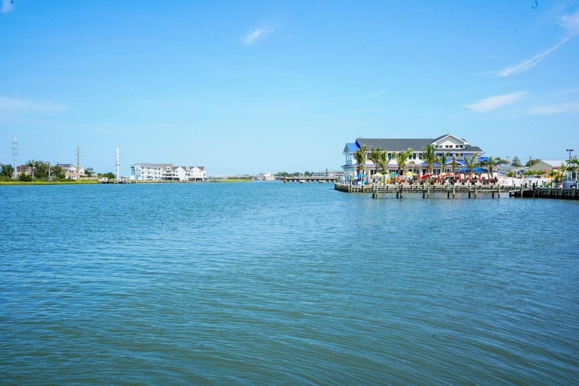 Holiday home Sunset Bay 118 - Waterfront, Deep-water Boat Slip! *