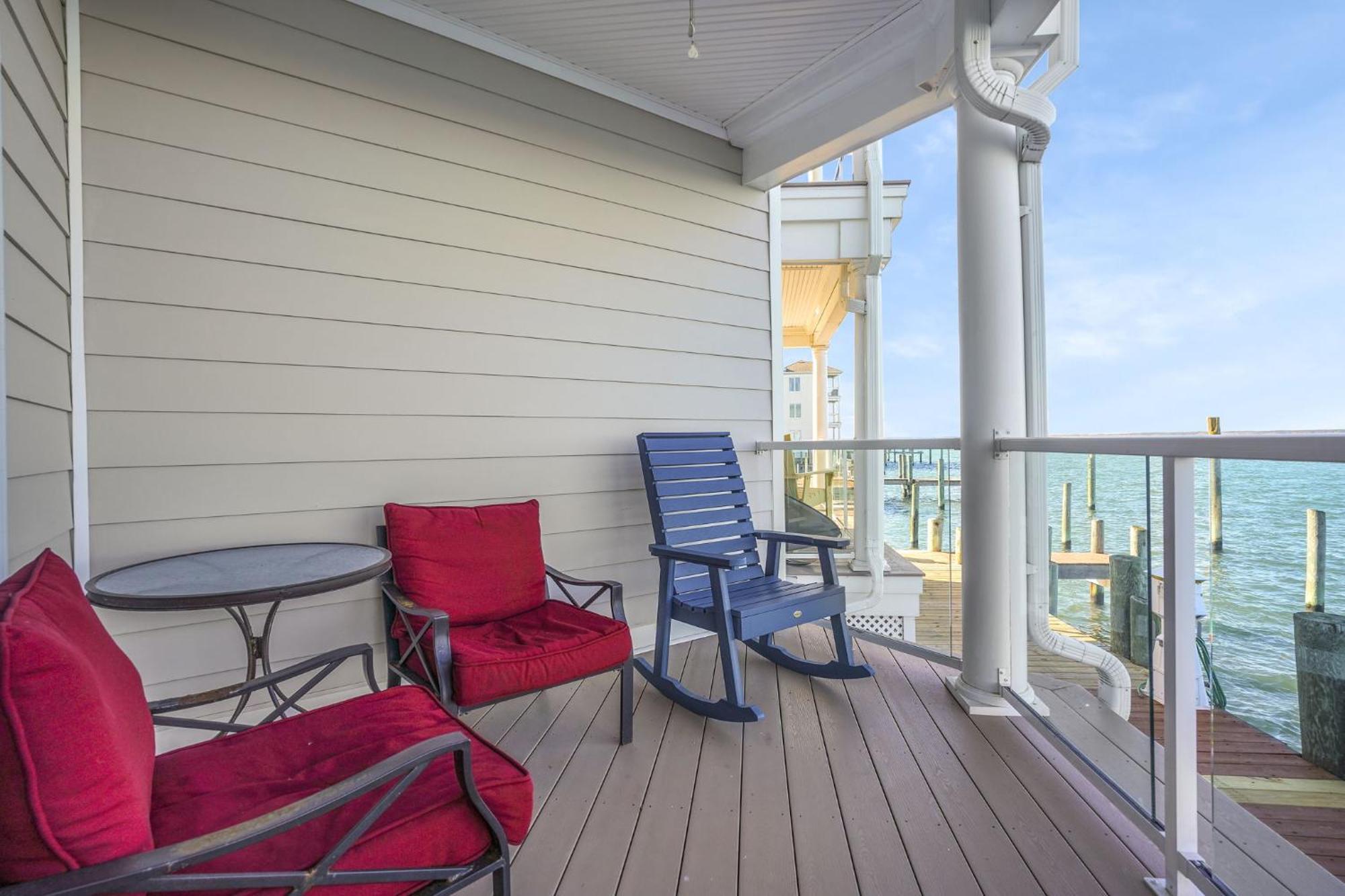 Sunset Bay 118 - Waterfront, Deep-water Boat Slip! *