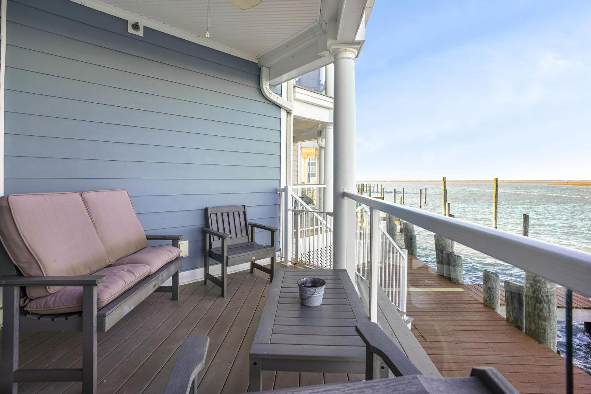 Holiday home Sunset Bay 118 - Waterfront, Deep-water Boat Slip! *