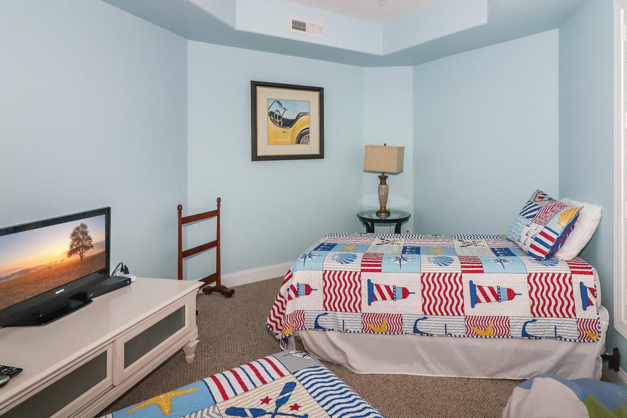 Sunset Bay 116 - Waterfront With Shared Pool! Holiday home