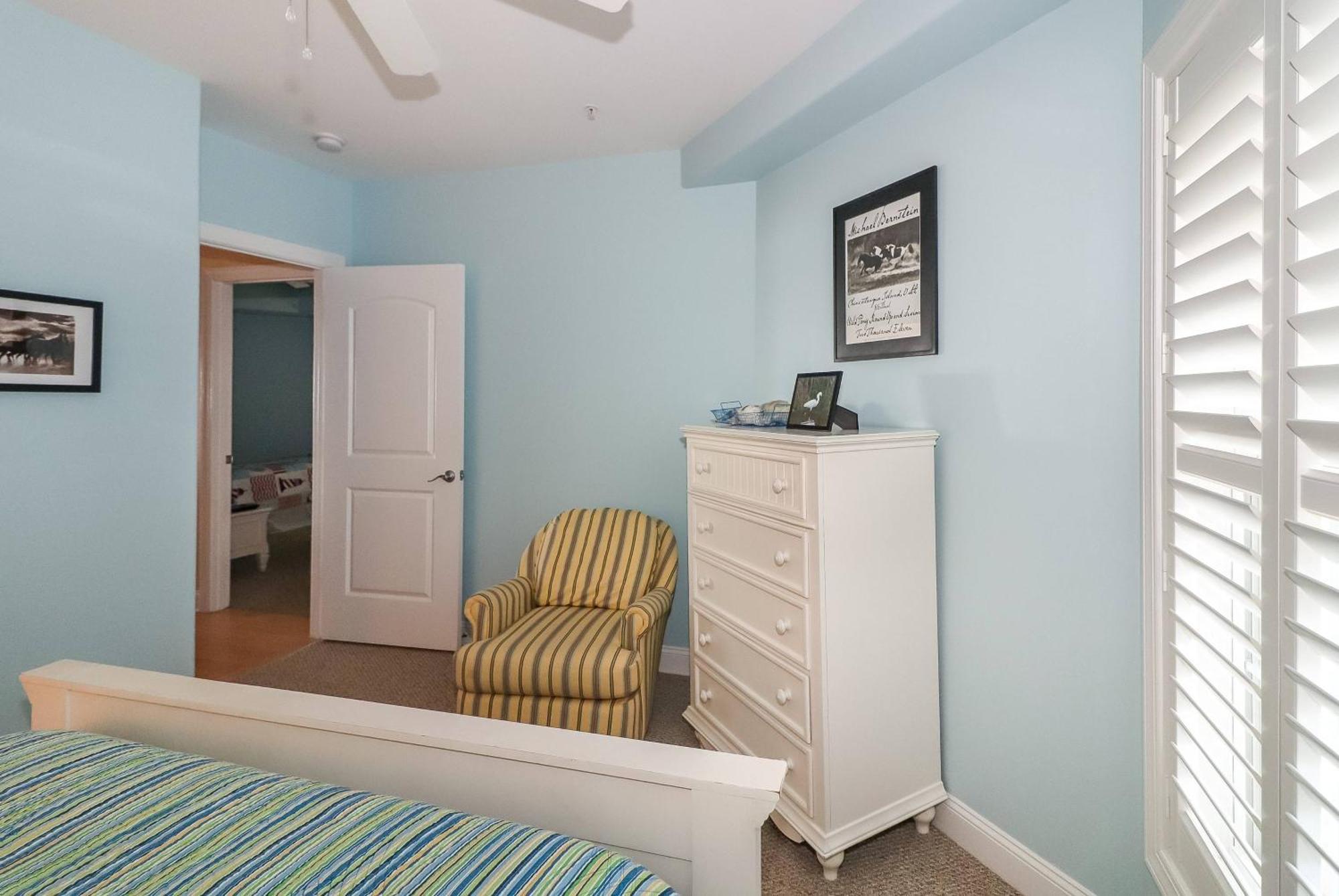 Sunset Bay 116 - Waterfront With Shared Pool! Holiday home