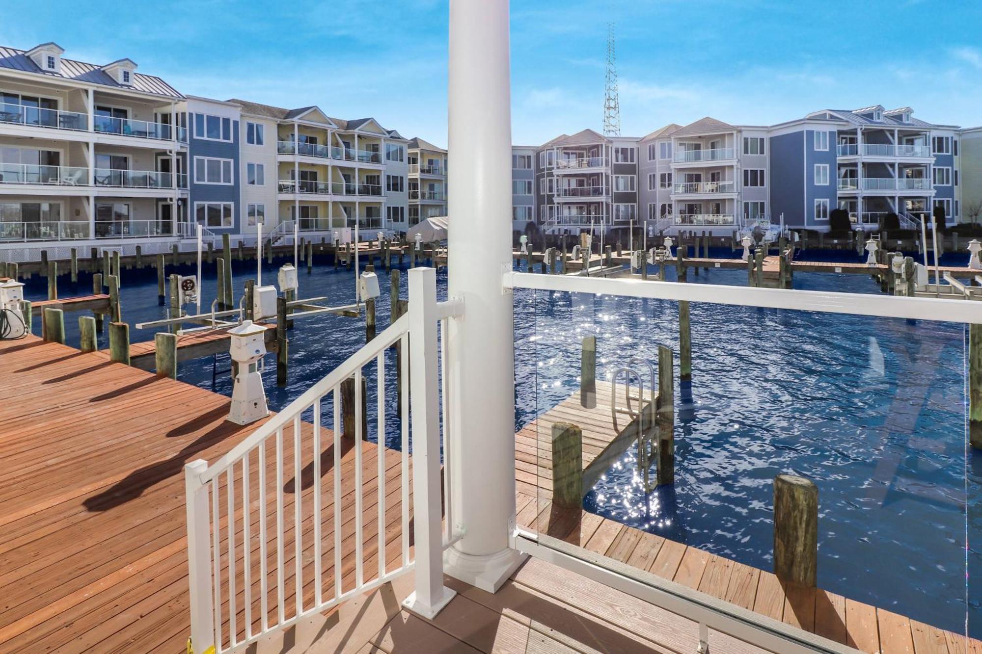 Sunset Bay 116 - Waterfront With Shared Pool!