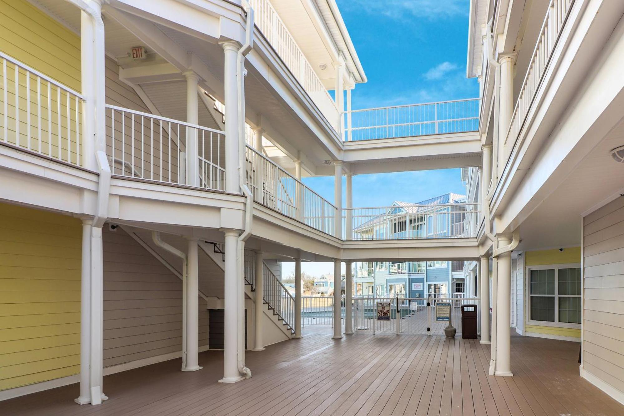 Sunset Bay 116 - Waterfront With Shared Pool! Chincoteague