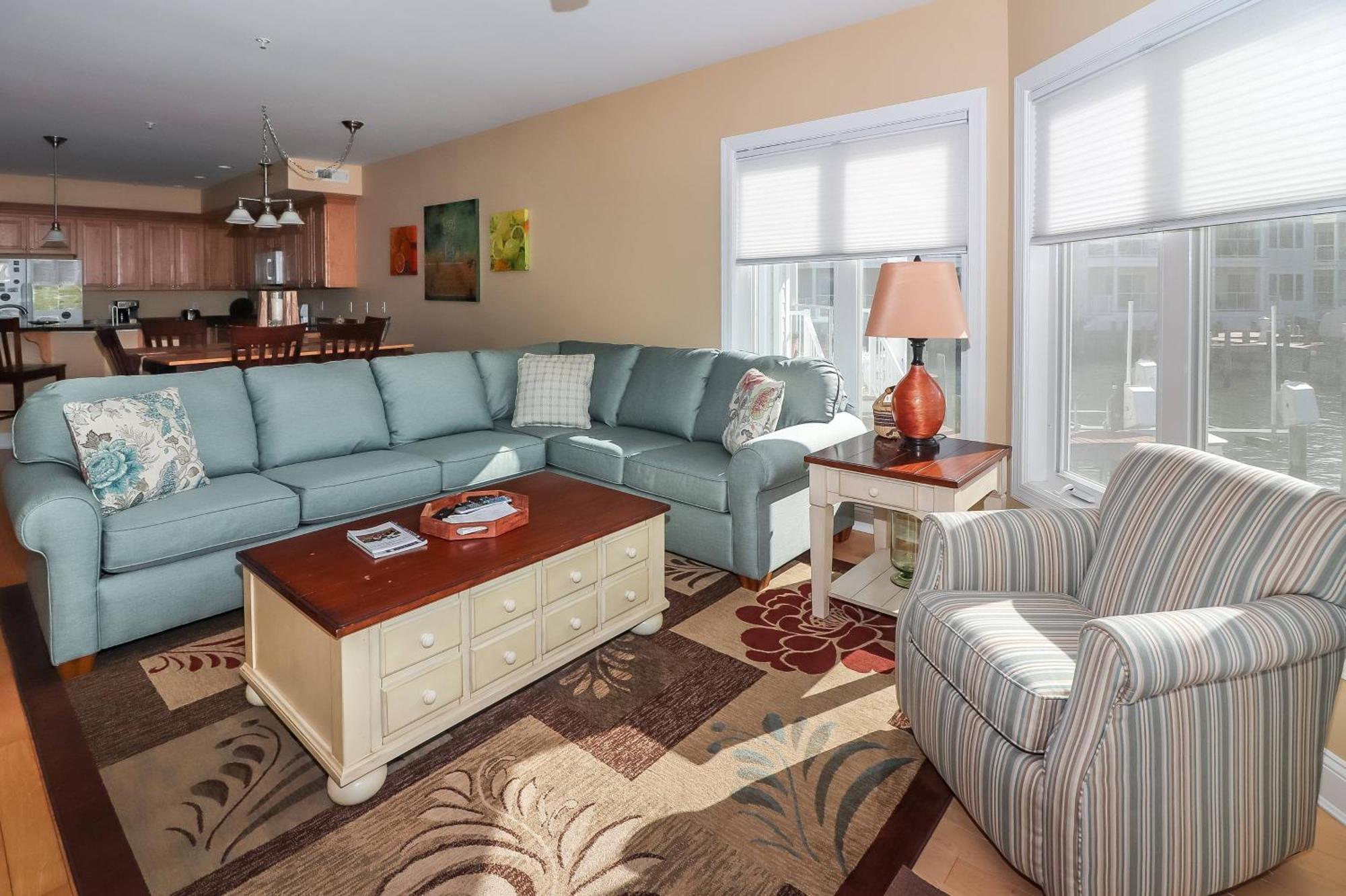 Holiday home Sunset Bay 116 - Waterfront With Shared Pool!