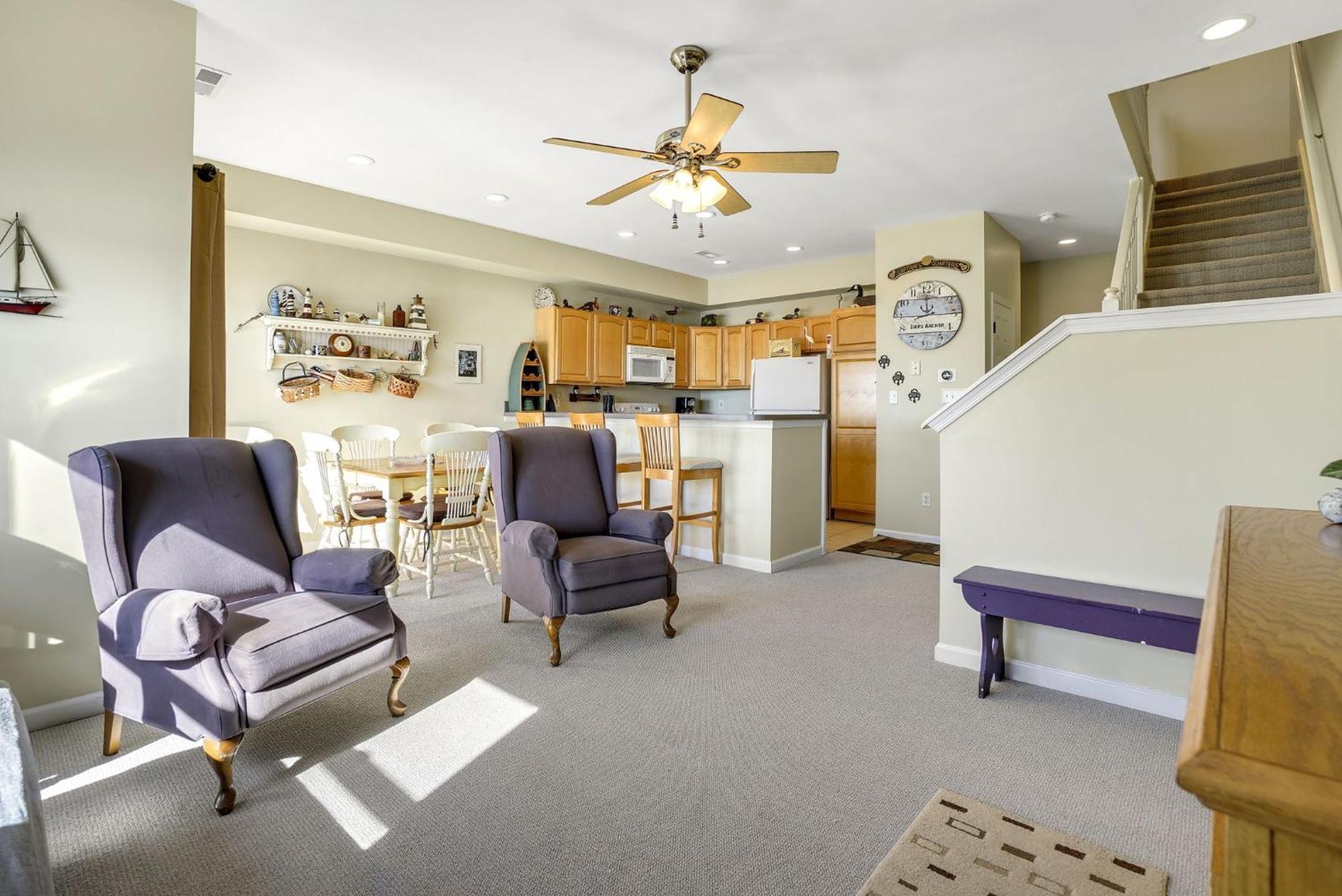 Holiday home Sundance At Marsh Island - Waterfront Townhome!